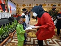 Bupati Ipuk Beber Program Turun ke Desa Saat Hadiri Musancab PDIP