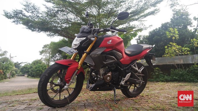 CB150R Streetfire telah berubah menjadi sosok yang relevan menanggapi konsumen motor 150 cc yang tetap kompetitif di Indonesia.