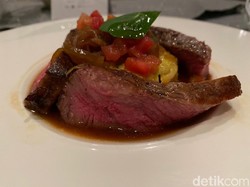 Kolaborasi Chef Chandra dan Chef Ferdian Sajikan Wagyu 7+ dengan Kura Whisky