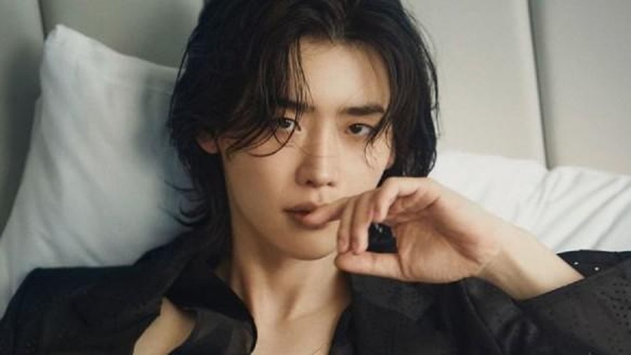 Lee Jong Suk