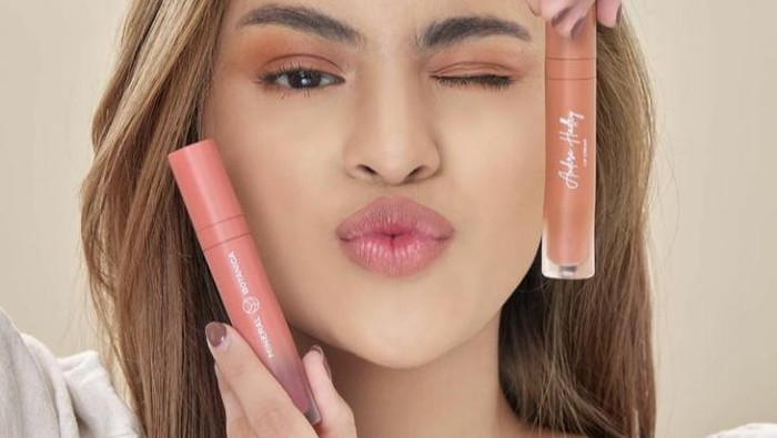 Multifungsi, Ini Rekomendasi Lip Cream 3-in-1 Lokal yang Wajib Kamu Punya