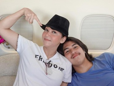 img-title Maia Estianty Sudah Kenalan dengan Fuji Usai Ramai Dijodohkan dengan El Rumi