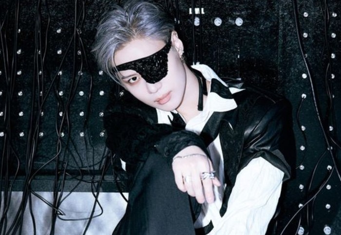 Perkembangan dan usaha kerasnya sebagai seorang idol patut diacungi jempol. Di awal debut, Taemin merupakan anggota dengan part menyanyi paling sedikit. Namun pada tahun 2014, ia membuat gempar para fans dengan kabar debut solo-nya / twitter.com/shinee