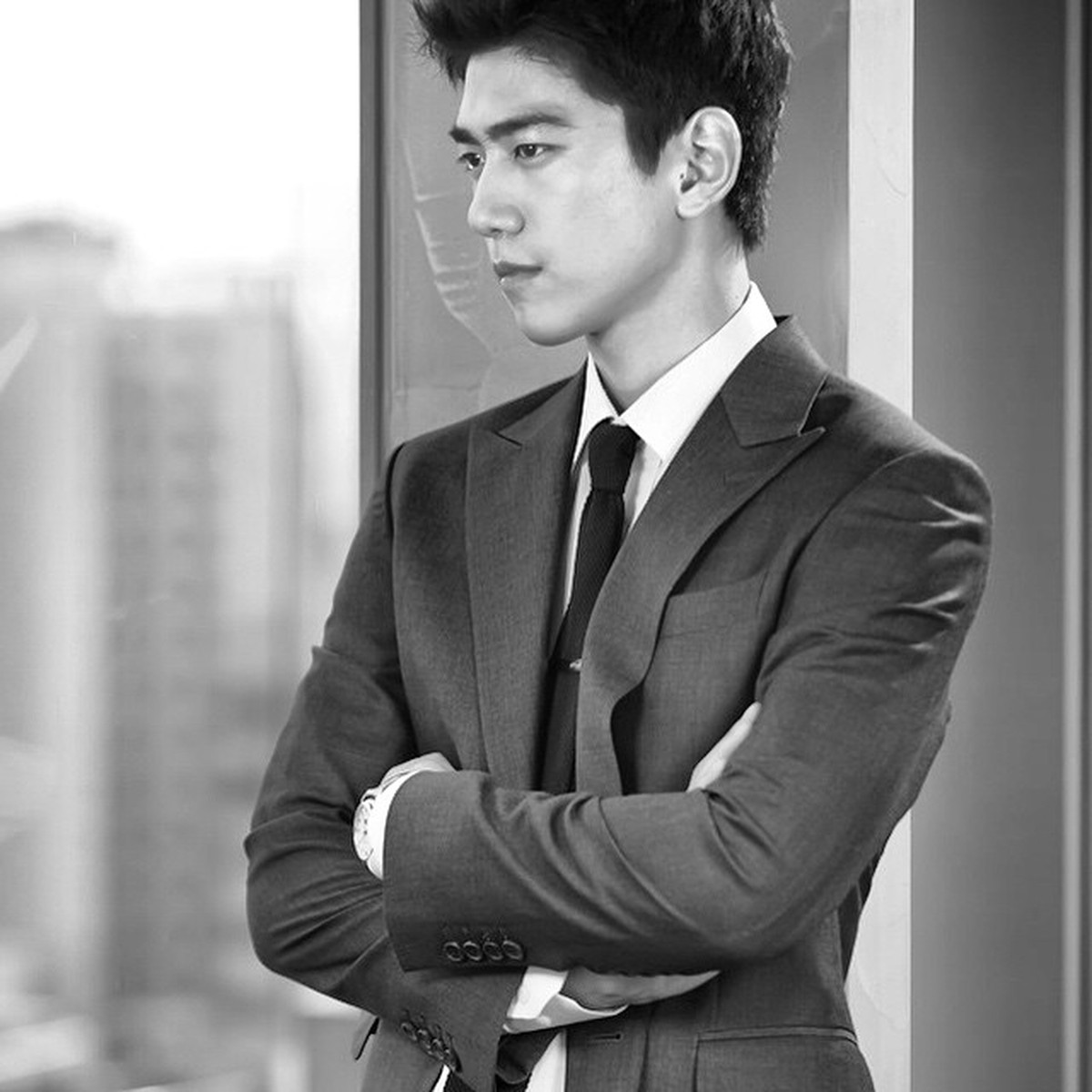 Aktor Sung Joon bakal comeback akting setelah 4 tahun vakum&period; Yuk kita intip aktor tampan ini&excl;