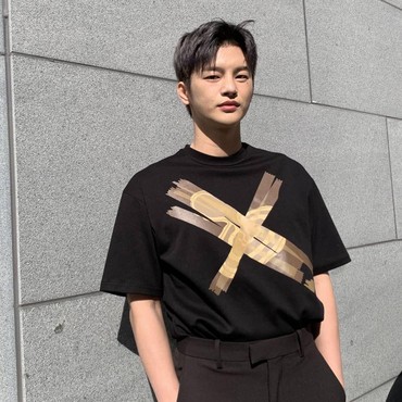Potret Wajah Seo In Guk yang Kerap Berubah-ubah
