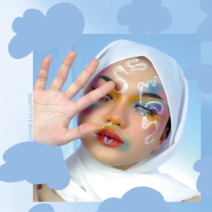Sama halnya dengan Nanda Arsyita, ternyata wanita yang akrab disapa Nadya ini juga jago dalam hal makeup lho, Ladies! Di laman Instagramnya, ia sering kali membagikan potret dengan berbagai macam kreasi makeupnya. (Instagram.com/nadyaaisha)