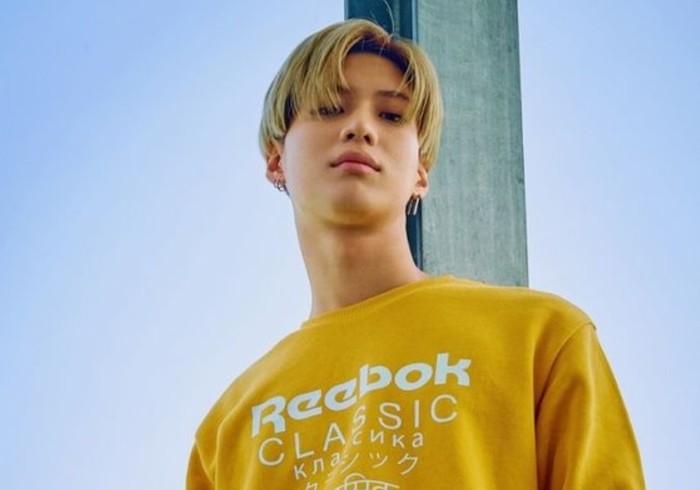 Taemin memiliki kemampuan menari yang luar biasa. Selain maknae, Taemin memiliki posisi sebagai main dancer di SHINee. Ia juga dapat julukan sebagai dancing machine karena keahliannya tersebut / foto: twitter.com/dazedkorea