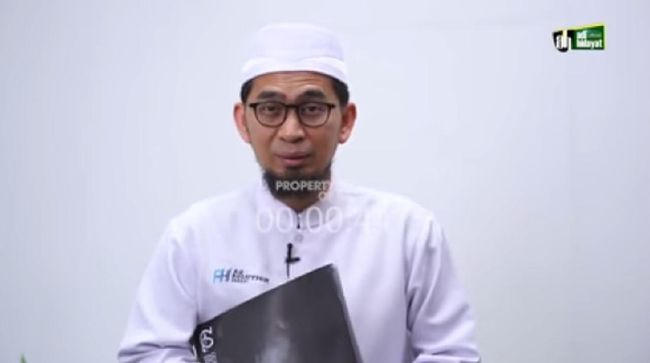 Ini Alasan Ustaz Adi Hidayat Enggan Bangunkan Istri untuk Salat Malam