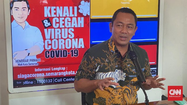 Imbas lonjakan kasus Covid-19, Wali Kota Semarang Hendrar Prihadi menutup total tempat hiburan. Jam operasional mal juga dibatasi.