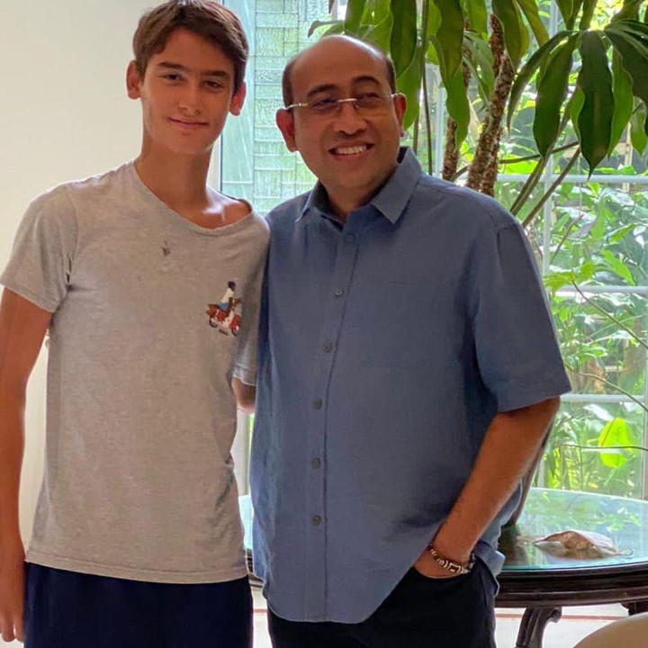<p>Ketampanan Kiran kerap mencuri perhatian warganet. Banyak netizen mengomentari setiap unggahan Kartika saat menampikan wajah sang putra. (Foto: Instagram: @kartikasoekarnofoundation)</p>