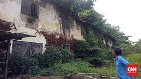 Menyusuri Kehidupan Warga di Balik Reruntuhan Kastel Batavia