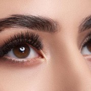 Contek Kebiasaan yang Buat Bulu Mata Makin Cetar