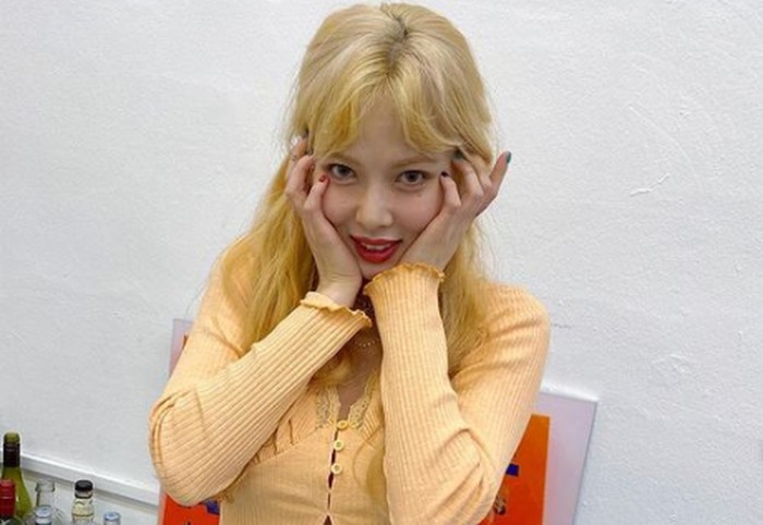 Mantan anggota wonder girls dan 4minute ini memang sudah sukses berkarier solo sejak masih tergabung dalam grup. HyunA punya lagu-lagu ceria bernuansa summer, yang dilantunkan dengan rap uniknya / foto: instagram.com/hyunah_aa
