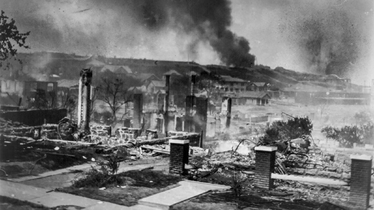 FOTO: Potret Sejarah Kelam Pembantaian Ras di Tulsa