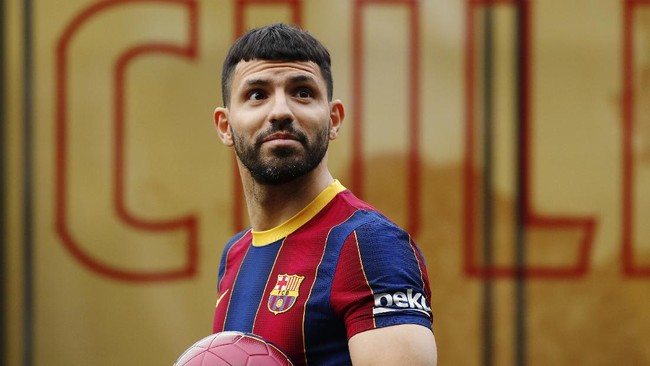 Sergio Aguero kaget dengan Antoine Griezmann yang hengkang dari Barcelona sebagai pemain pinjaman pada penutupan bursa transfer.