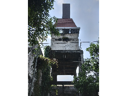 Ini Penampakan Tower Seluler Dikamuflase Cerobong Asap di Kota Malang