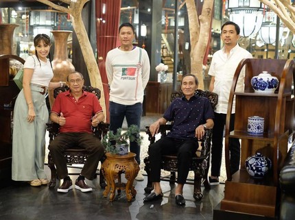 Demi Ultah Sang Ayah, Ayu Dewi Kosongkan Resto Spesial untuk Beri Kejutan
