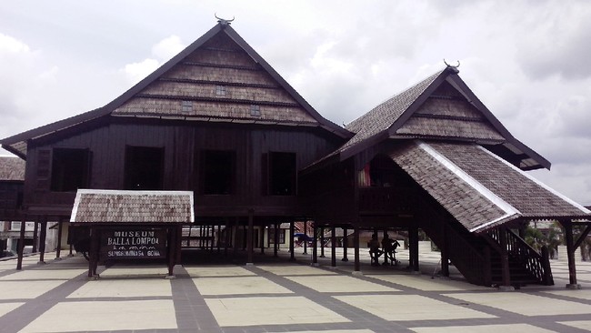 Meskipun disebut perjanjian perdamaian, isi Perjanjian Bongaya adalah deklarasi kekalahan dari VOC dan menjadi awal keruntuhan Kerajaan Gowa.