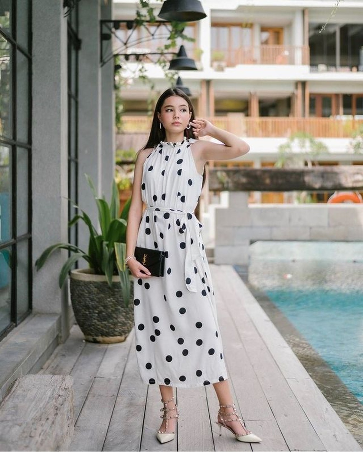 Peran Zahra sebagai istri ketiga yang diperankan oleh aktris remaja Lia Ciarachel mendadak jadi sorotan&period; Yuk kita intip potret Lia&excl;