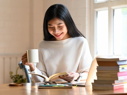 Aku adalah Penulis Konten Berprestasi, tapi Ortu Malu & Anggap Aku Pengangguran