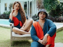 Momen Liburan Siti Badriah & Suami ke Bali, Seru Mandiin Gajah