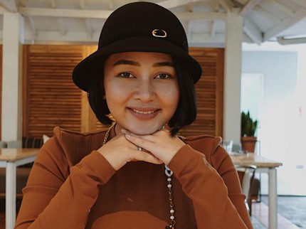 7 Potret Terbaru Mutia Ayu Setahun Setelah Glenn Fredly Meninggal Dunia