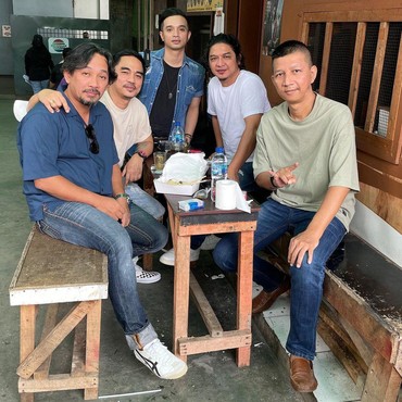 Lirik Lagu Dengan NafasMu - Ungu