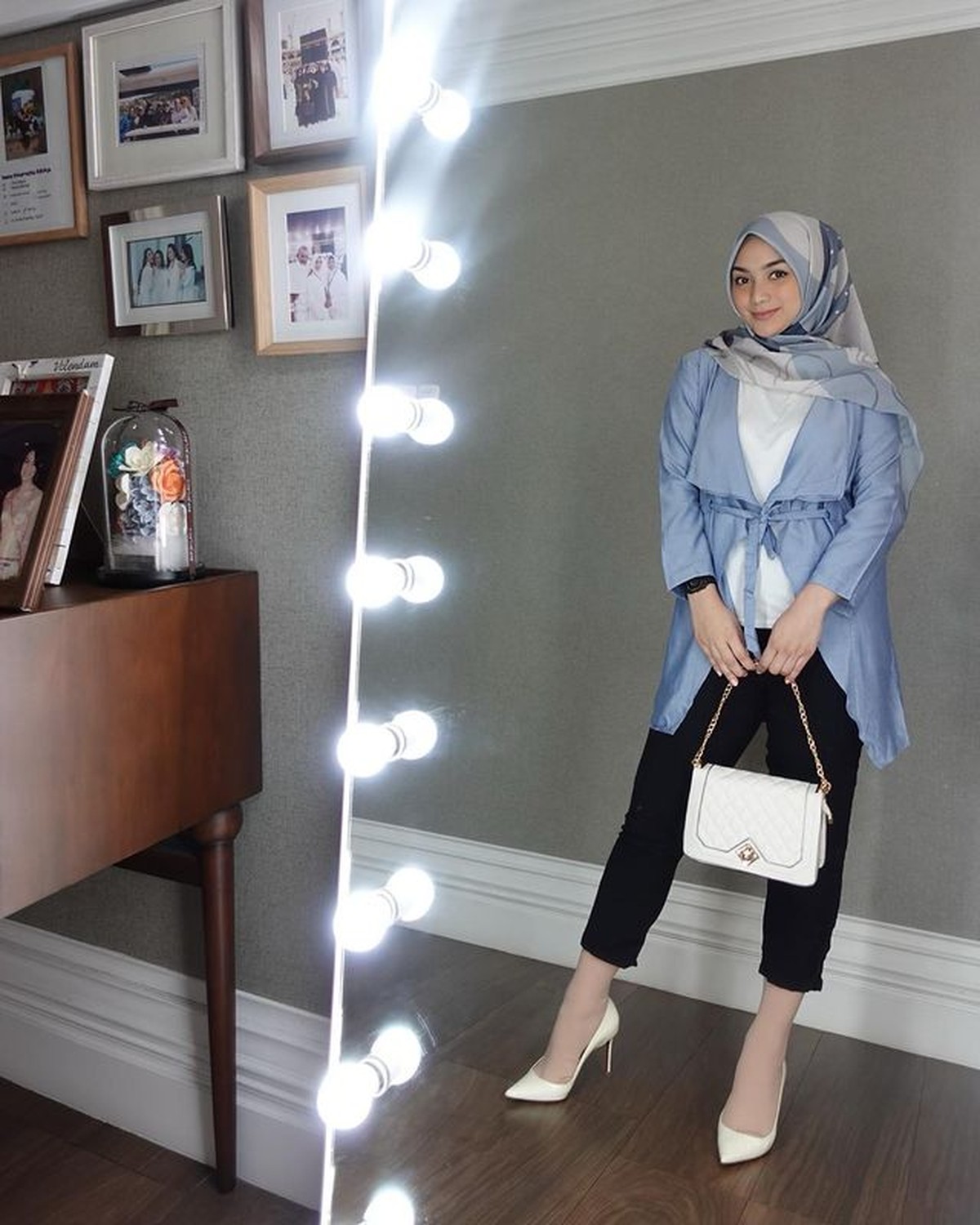 Berat badan Citra Kirana saat hamil naik sebanyak 31kg&comma; dan kini ia berhasil turun hingga 22kg&period; Yuk kita intip penampilannya sekarang&excl;