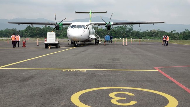Citilink menyetop sementara penerbangan ke Bandara Soedirman, Purbalingga. Bandara baru ini disebut-sebut sepi penumpang.