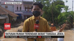 VIDEO: Ratusan Rumah Terendam Akibat Tanggul Jebol