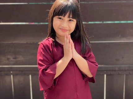 7 Potret Menggemaskan Anak Aden Bajaj, Cantik Sedari Kecil Bun