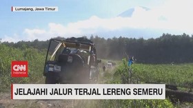 VIDEO: Jelajahi Jalur Terjal Lereng Semeru