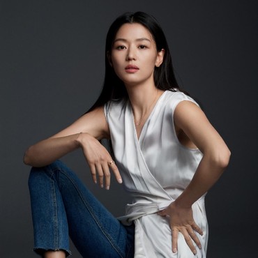 Di Tengah Rumor Cerai, Jun Ji Hyun Jual Gedung Rp294 Miliar