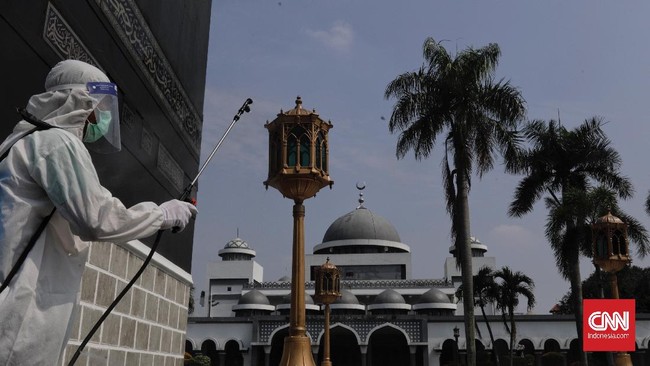 Kemenkes mengungkap sejumlah syarat bagi pasien covid di Asrama Haji di antaranya harus mengisi aplikasi di Sisrutenas terlebih dulu.