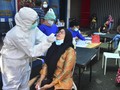 Rangkuman Covid: 17 Zona Merah, Varian Baru di Bangkalan