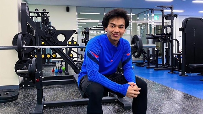 Pemain muda Indonesia, Muhammad Iqbal, resmi bergabung dengan klub kasta ketiga Korea Selatan (K League 3), Cheongju FC, Kamis (3/6).