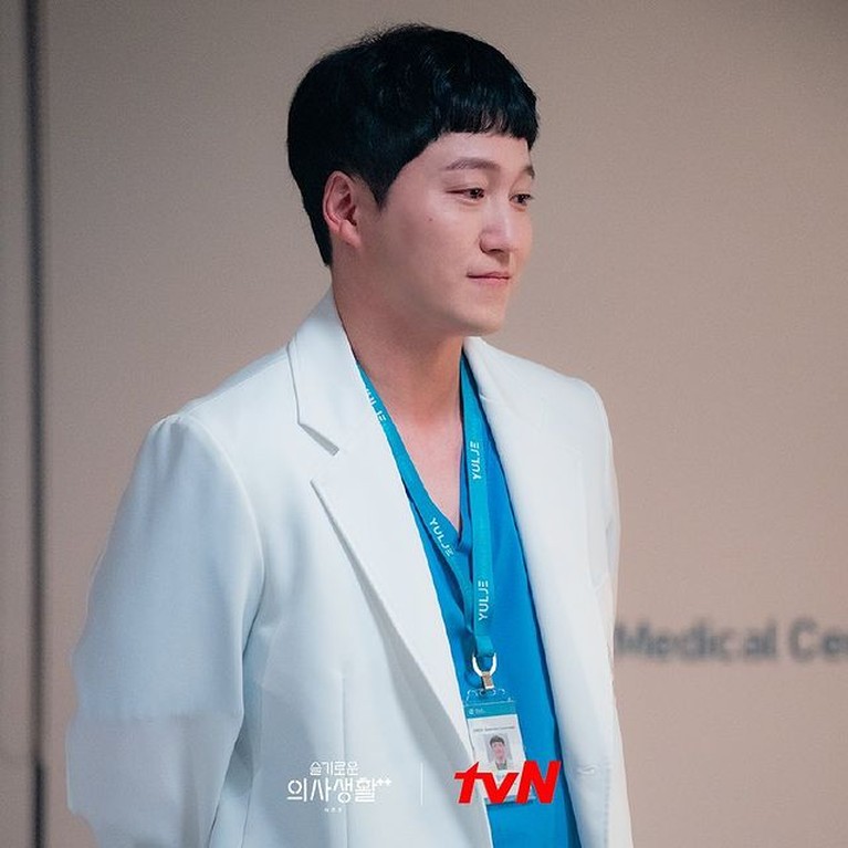 Potret Pemain Drama Korea Hospital Playlist 2 Berikut inilah pemain drama Korea Hospital Playlist 2