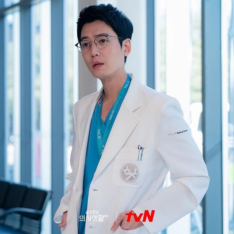 Potret Pemain Drama Korea Hospital Playlist 2 Berikut inilah pemain drama Korea Hospital Playlist 2