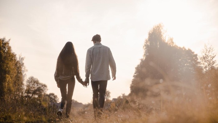 Mau Hubungan yang Awet? Kenali 5 Bahasa Cinta Pasanganmu