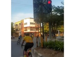 Road Bike di Makassar Juga Disorot, Peletonan Terobos Lampu Merah