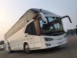 Seluk Beluk Bus Double Glass, Disuka Sekaligus Dibenci Penumpang