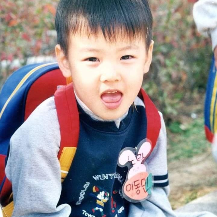<p>Cha Eun Woo lahir di Gunpo pada 23 Maret 1997. Ia memiliki nama asli Lee Dong Min, sebelum debut sebagai K-pop idol, Bunda. (Foto: Facebook Cha Eun Woo Sarang)</p>