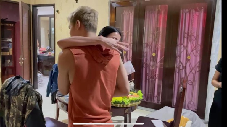 Momen Perayaan Ulang Tahun Azka Corbuzier Putra semata wayang Deddy Corbuzier dan Kalina, Azka kini genap berusia 15 tahun. Yuk intip momen Azka merayakan ulang tahunnya!