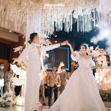 Kemewahan Pernikahan Selebgram Bak Royal Wedding, Mahar Ratusan Juta!