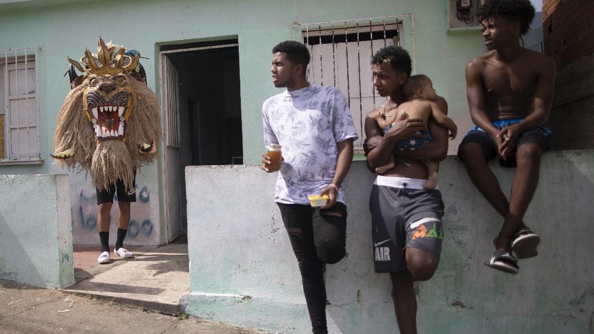 FOTO: Tarian Setan di Venezuela Demi Memutus Krisis Pandemi