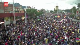 VIDEO: Kasus Kematian Tinggi, Kolombia Longgarkan Lockdown