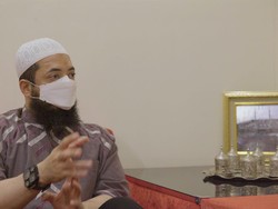 Mengenal Ustaz Khalid Basalamah, Bisa Masak tapi Hobi Kulineran