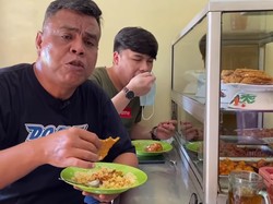 Abdel Achrian Suka Makan di Warteg, Ini 5 Warteg Favoritnya!