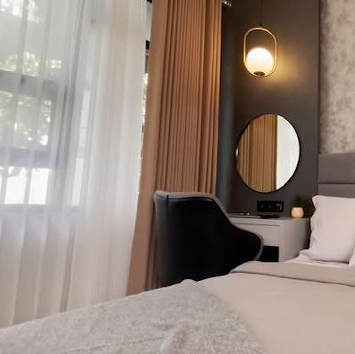 <p>Untuk Bunda ketahui, Wirda Mansur memang memiliki cita-cita untuk memiliki kamar tidur layaknya hotel bintang 5. (Foto: YouTube Wirda Mansur)</p>