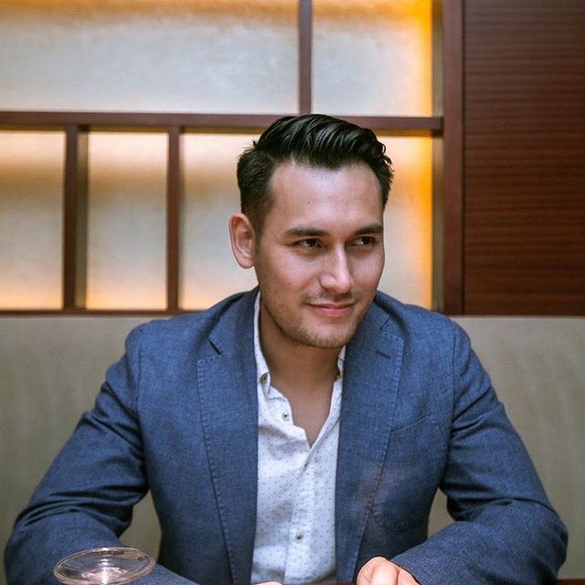 Arifin Putra mengakui bahwa ia adalah penyandang disabilitas ringan&period; Yuk kita intip potretnya&excl;